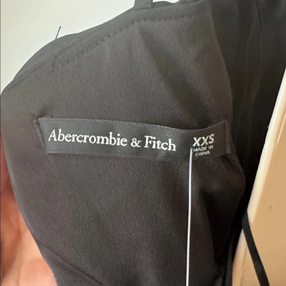 Abercrombie & Fitch Elegant Black Pleated Maxi Dress size XXS